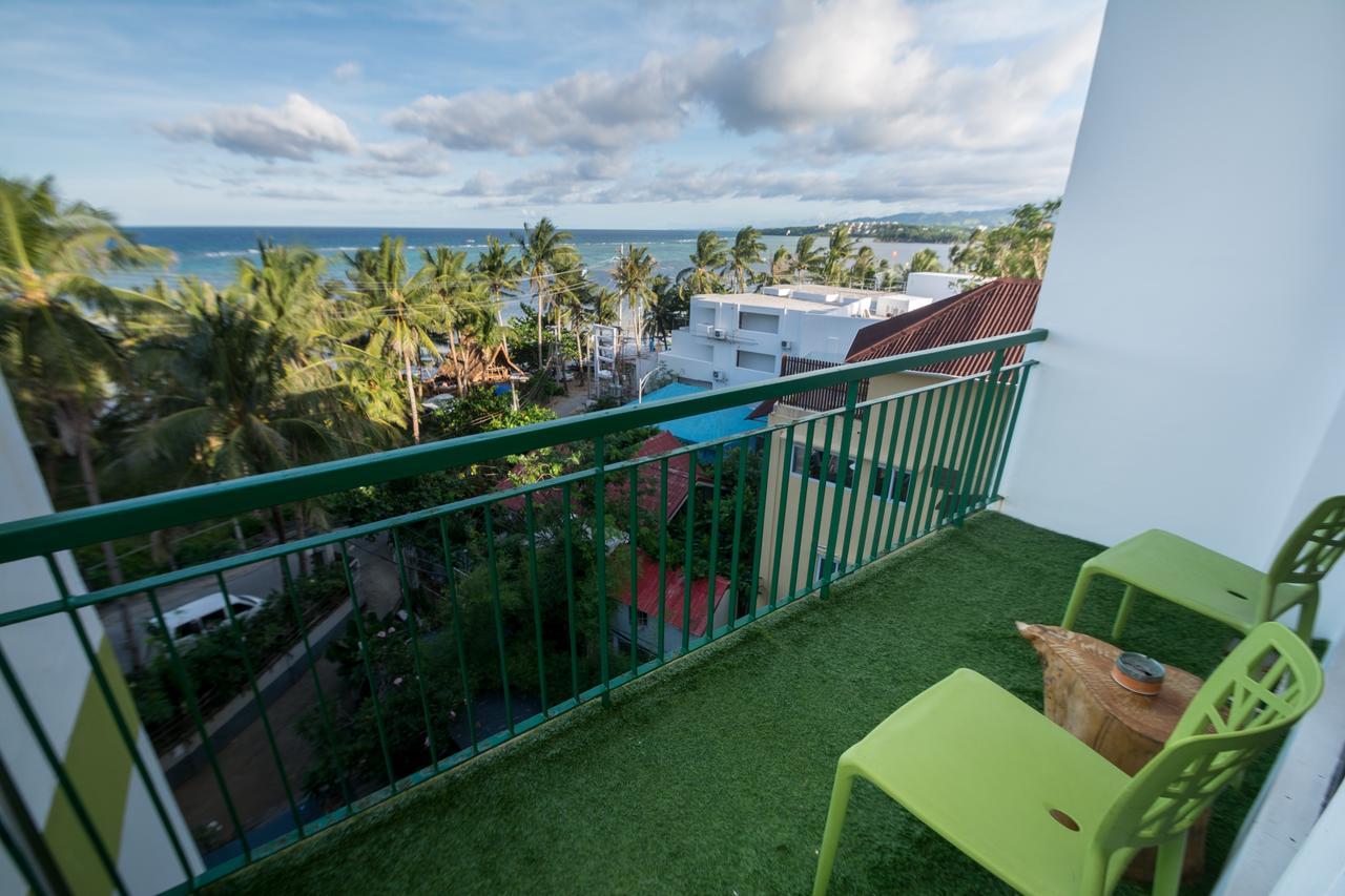 Luxeview Hotel Balabag  エクステリア 写真