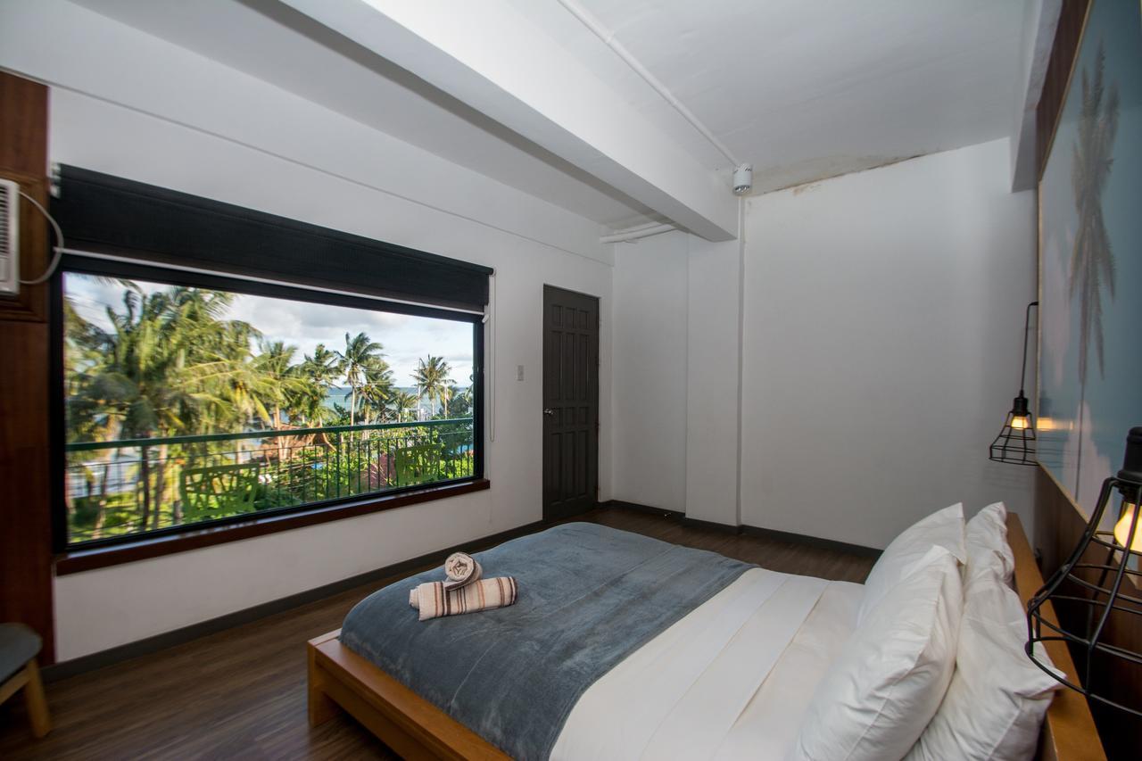 Luxeview Hotel Balabag  エクステリア 写真
