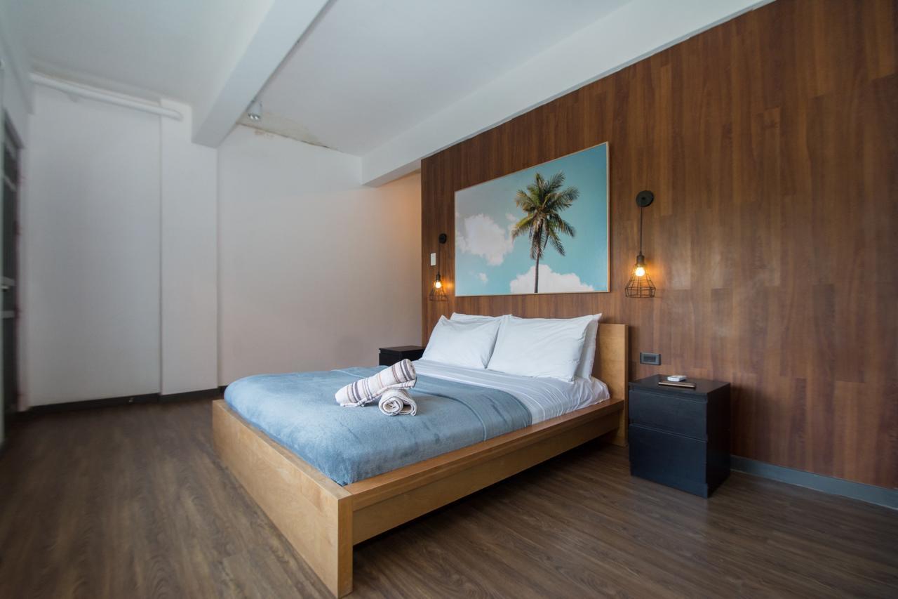 Luxeview Hotel Balabag  エクステリア 写真
