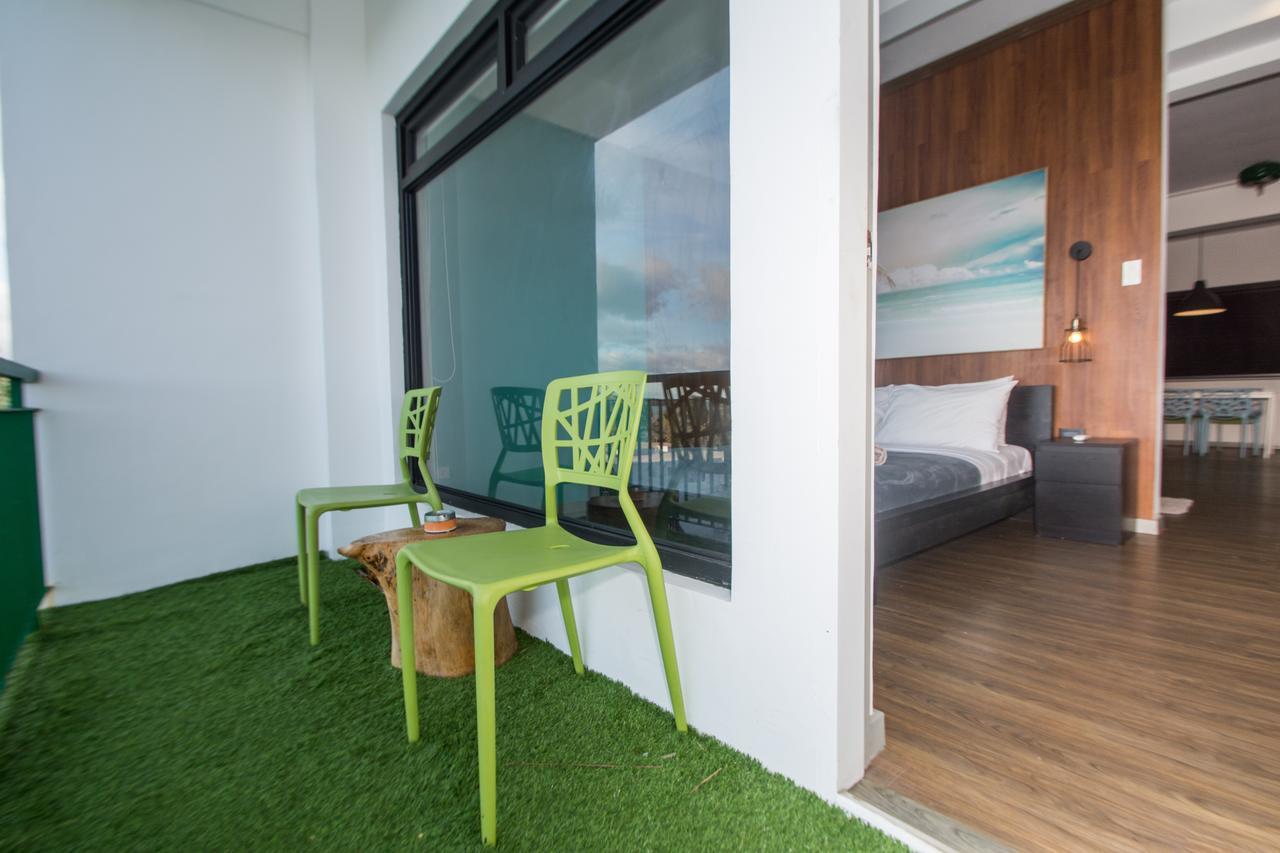 Luxeview Hotel Balabag  エクステリア 写真