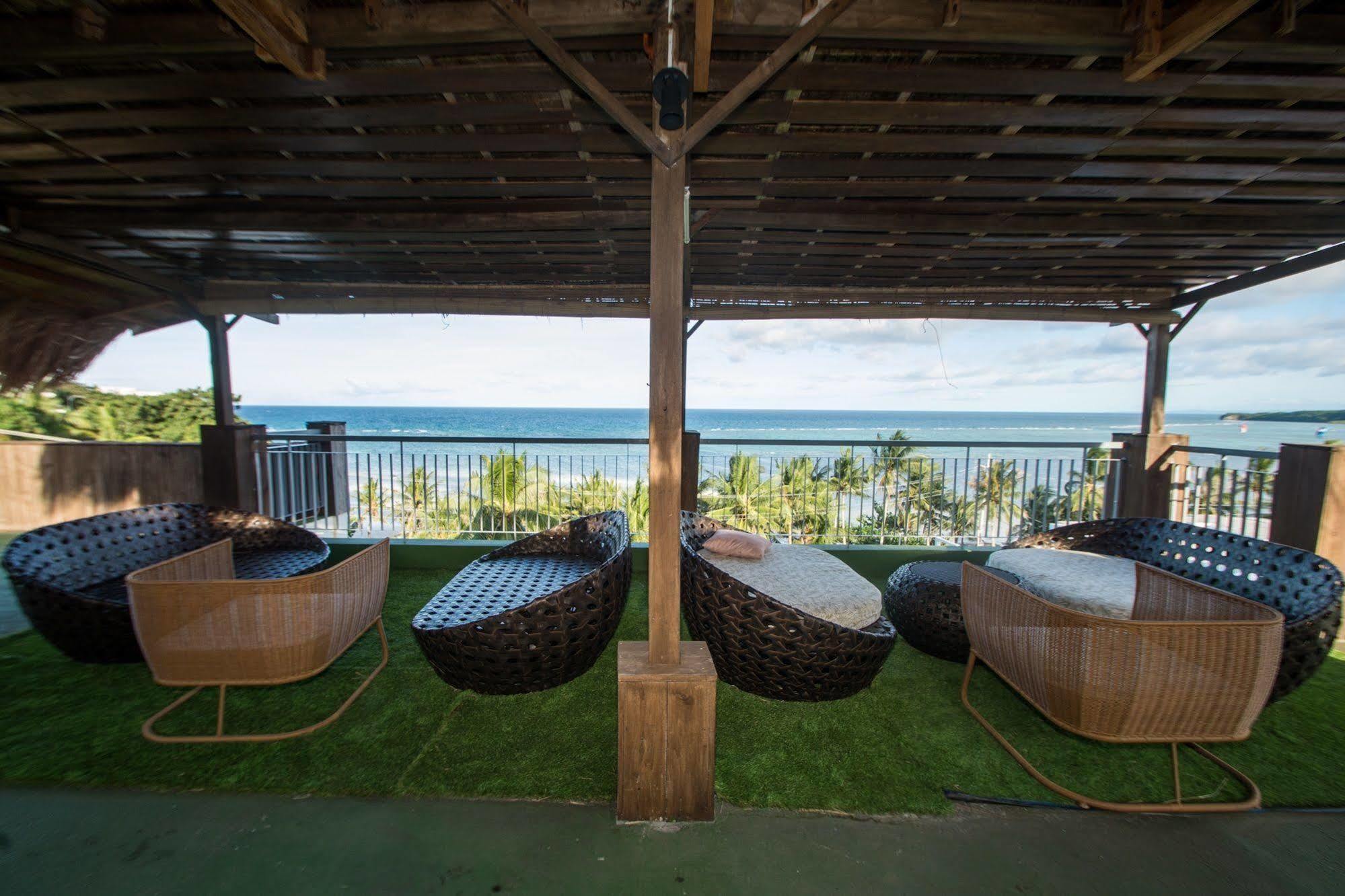 Luxeview Hotel Balabag  エクステリア 写真